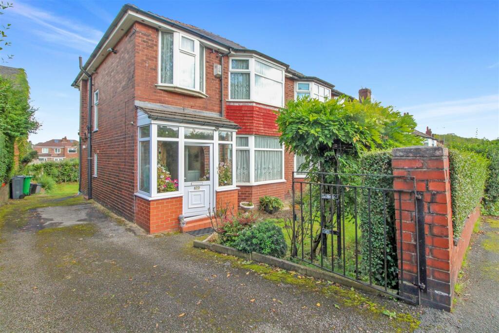 FRONT EXT 1.JPG