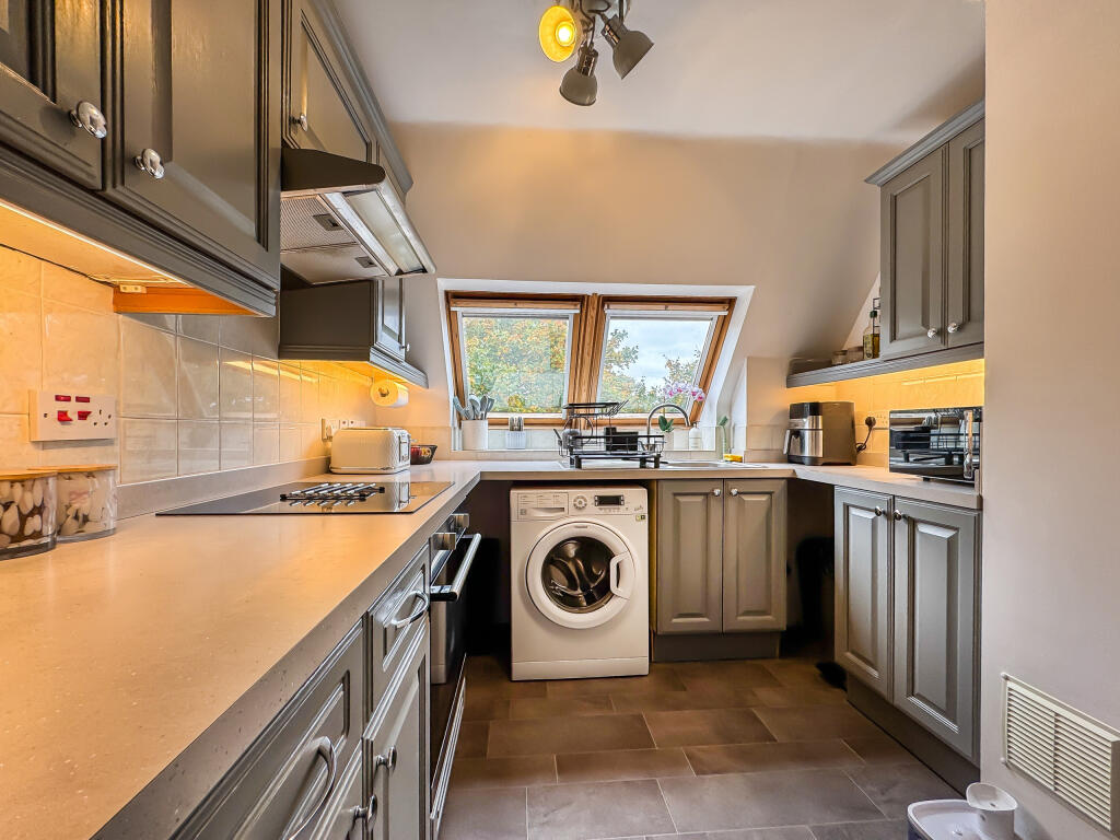 20251007_121104324_iOS_edited