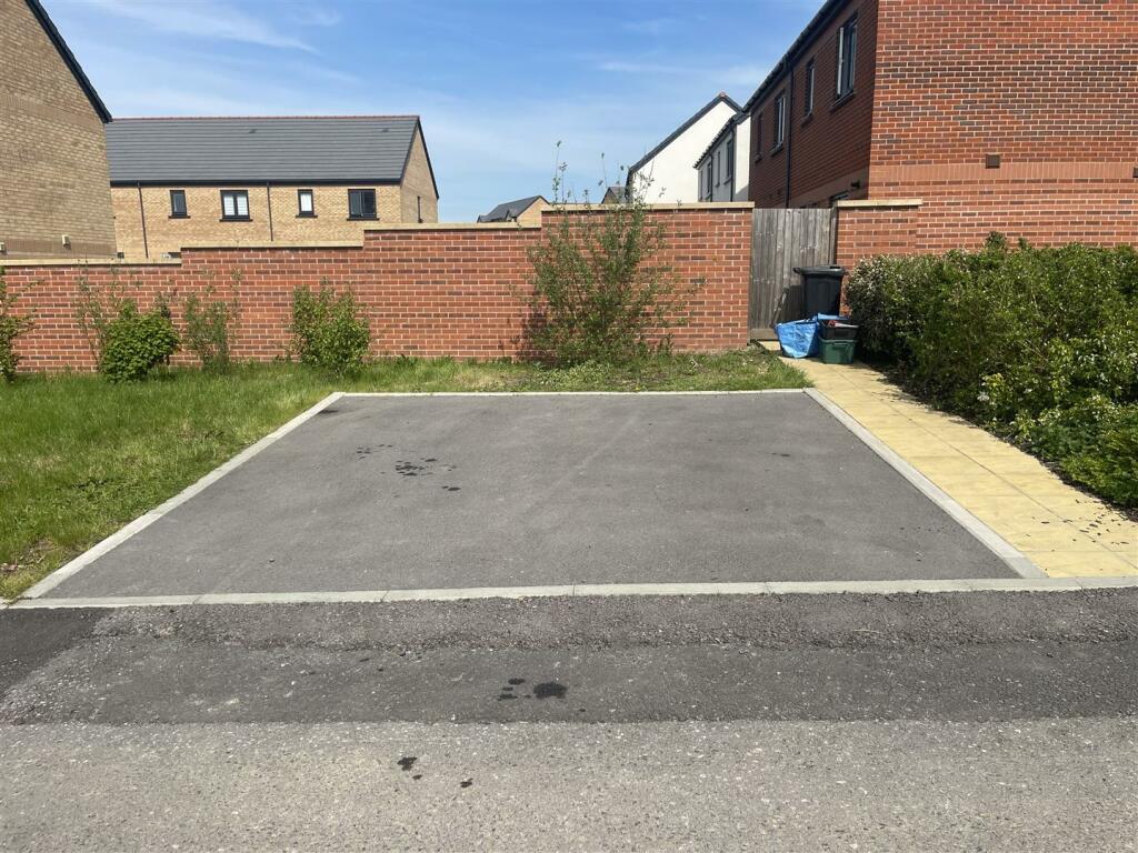 Parking.JPG