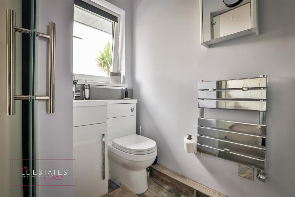 Ensuite 59.jpg