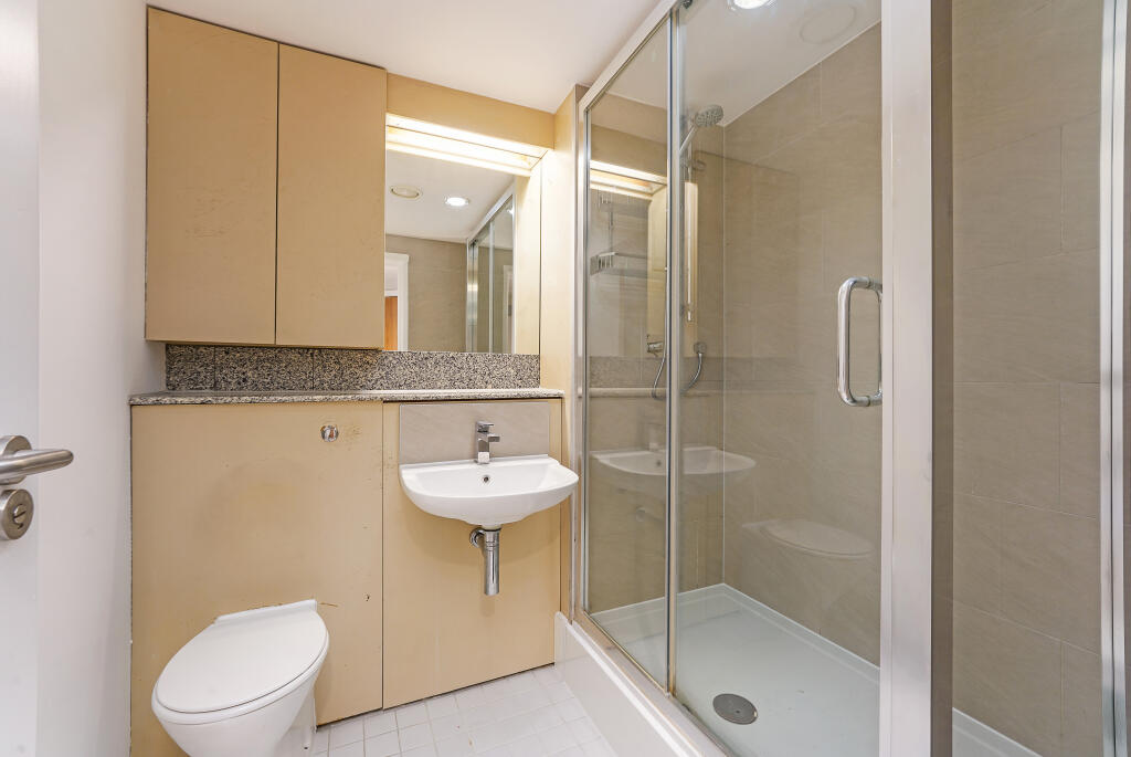 Flat 212, Point West