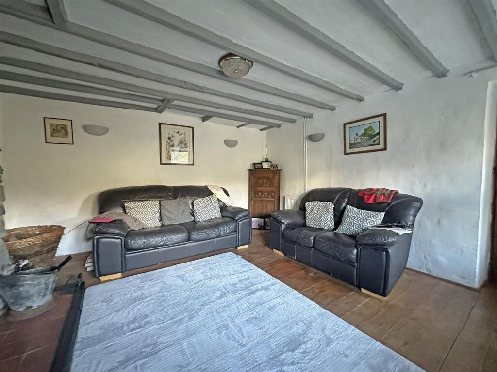 Lounge view 2.jpg