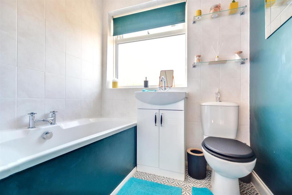 Bathroom.jpeg