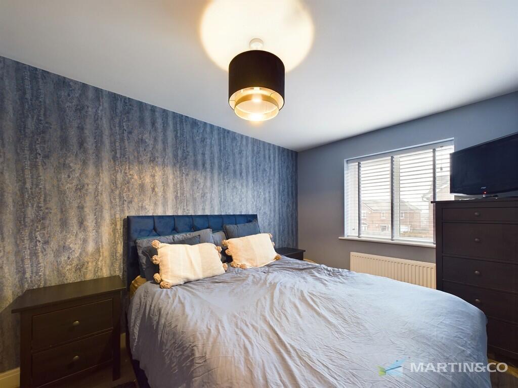 CAM02318G0-PR0383...