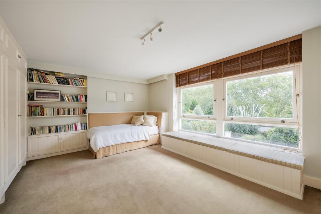 27c Elsworthy Road Lo-19.jpg