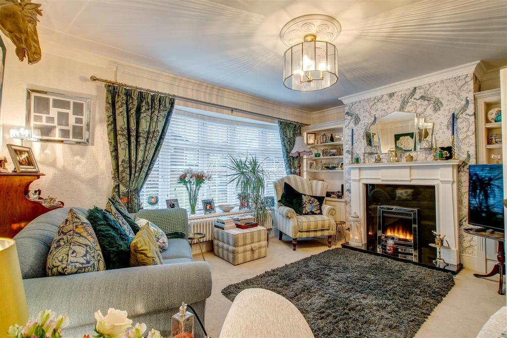 Elan Close, Aberdare, HernCrabtree (36).jpg