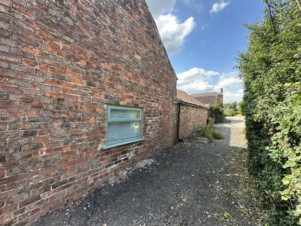 Excellent parking area