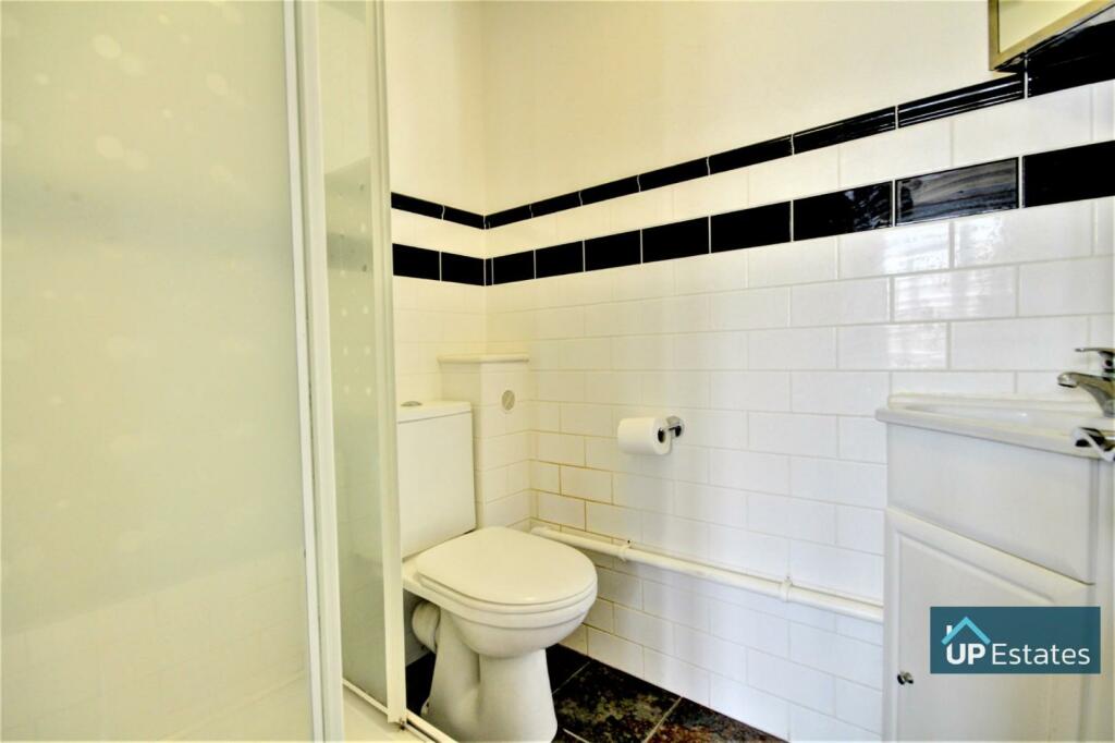 DS SHOWEROOM.jpg