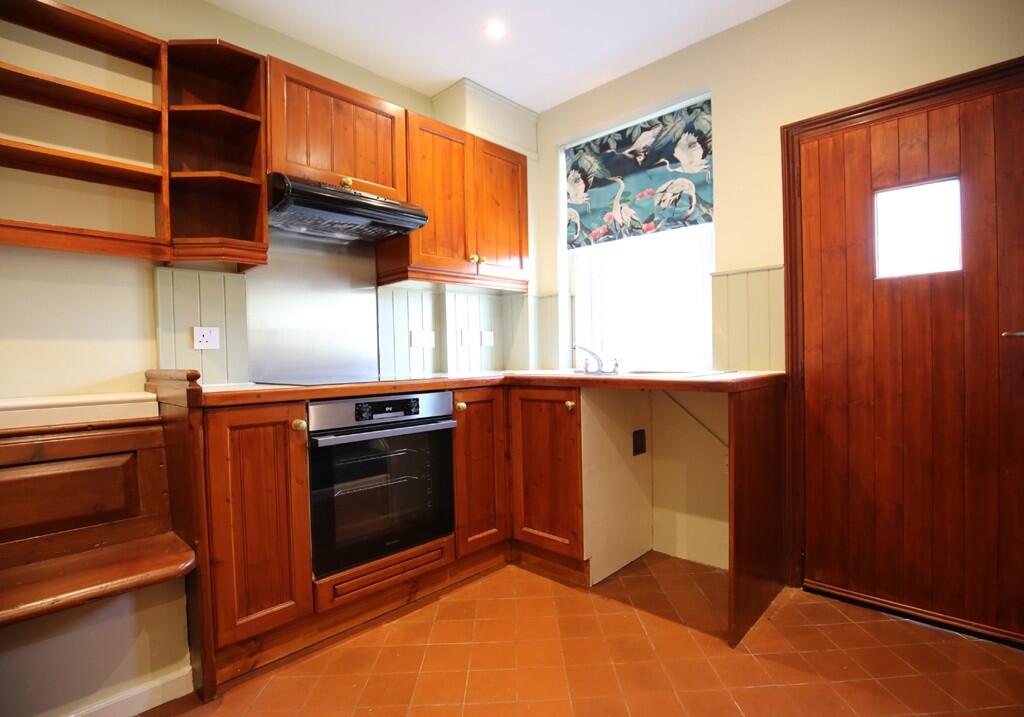 Kitchen/dining