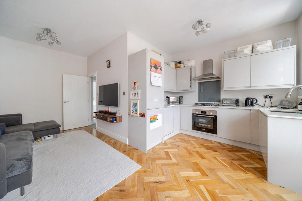 1312871-5-68594d4...