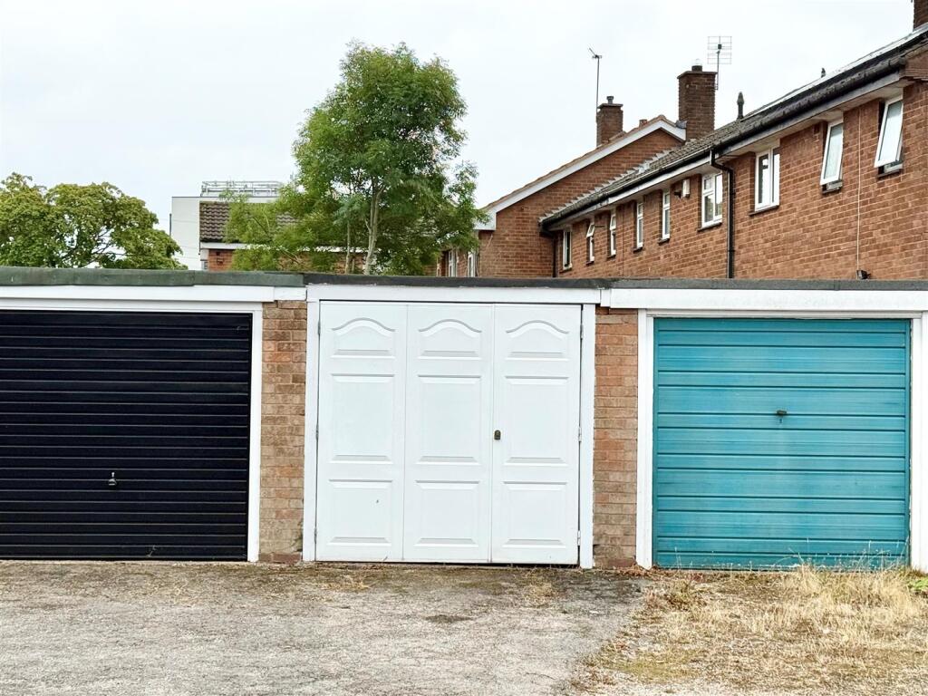 Garage.jpg