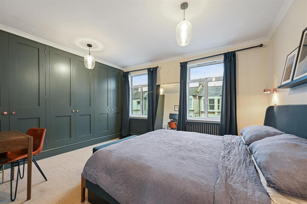 Cobbold Road - Bedroom1 (1).JPG