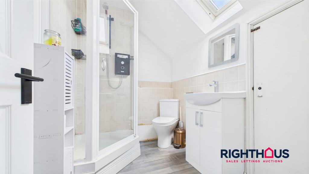 En Suite Shower Room