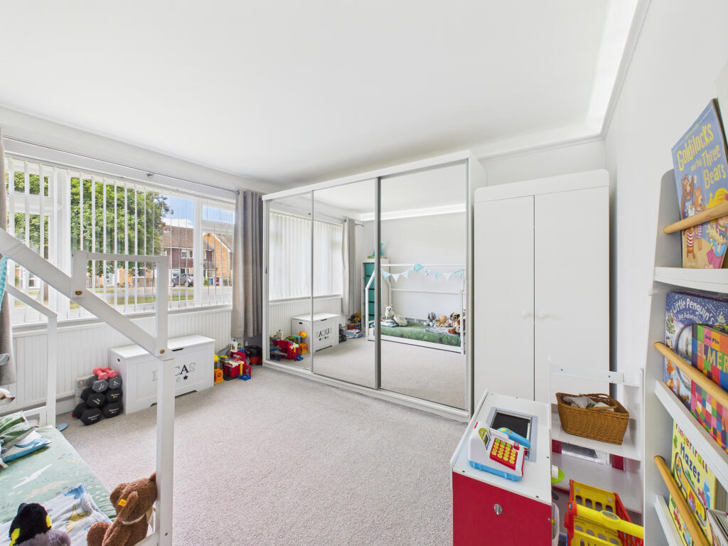 CAM02909G0-PR0458-STILL001