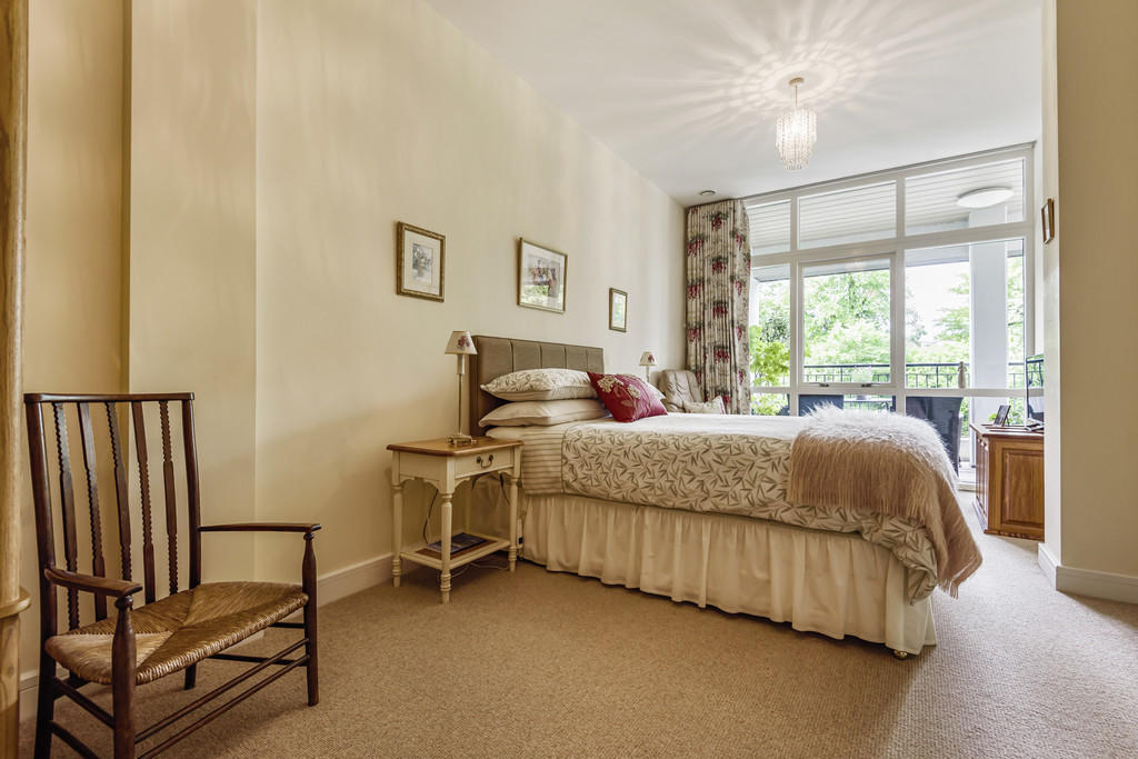 Bedroom 1 with en...