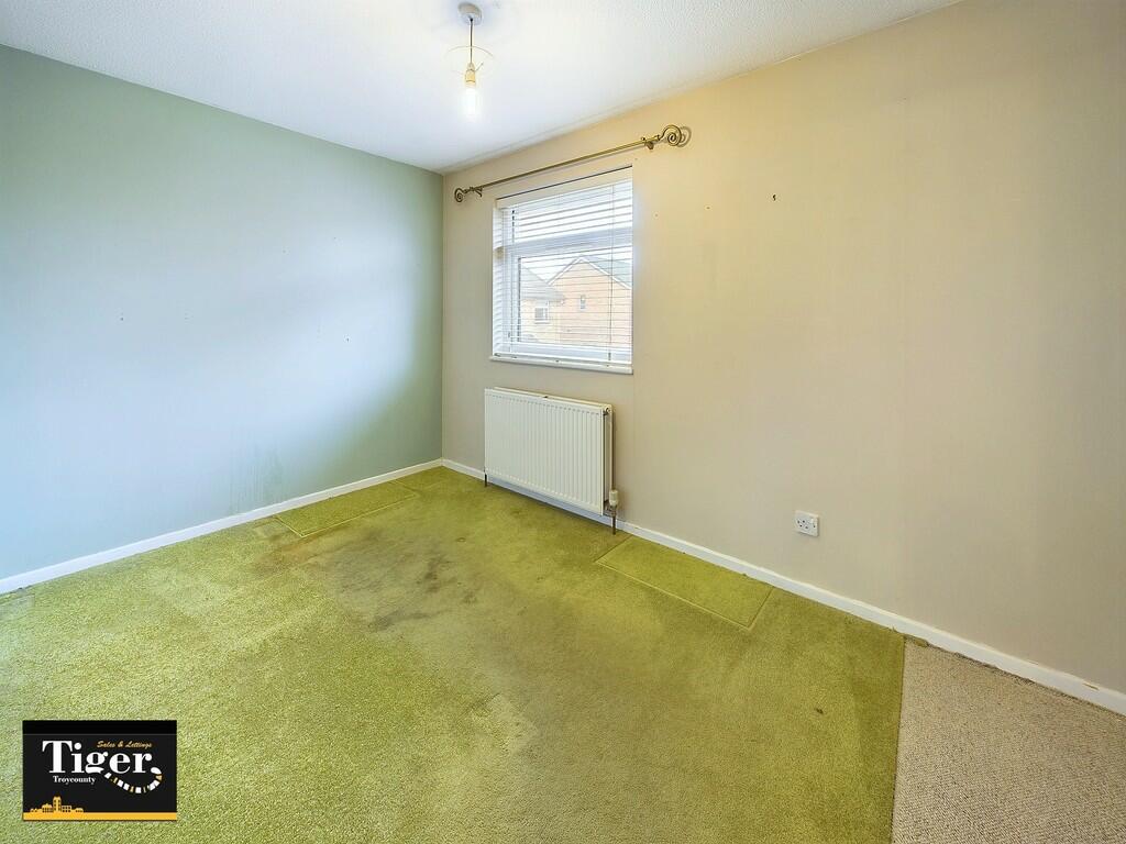 CAM02176G0-PR0405...