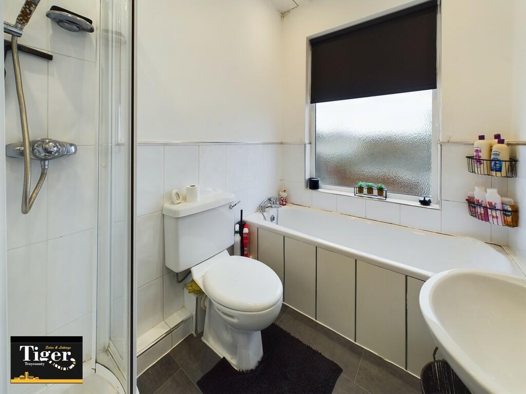 CAM02176G0-PR0337...