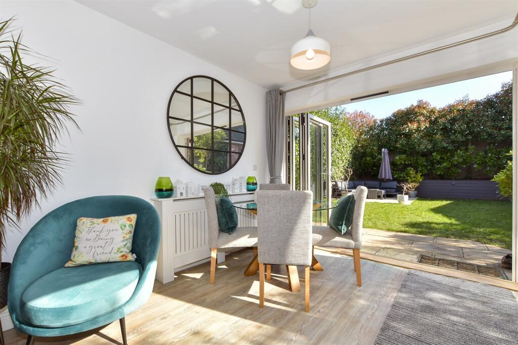 Internal Lifestyle Photograph