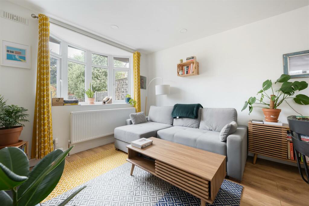 Chingford Avenue, E4