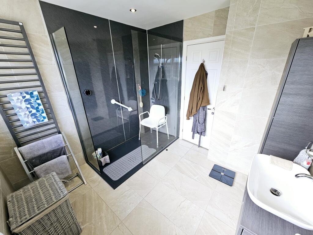 44d12ec7-e7d5-4939-9551-890ce24fa1fd