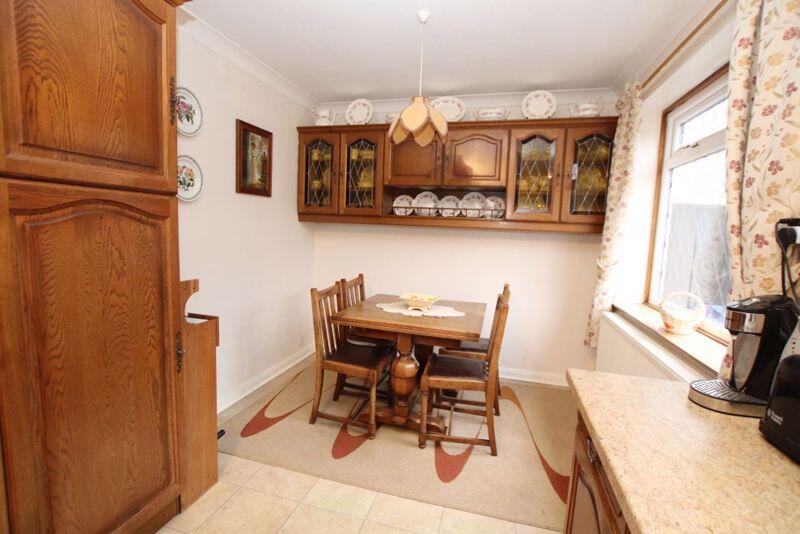 Kitchen diner photo 2
