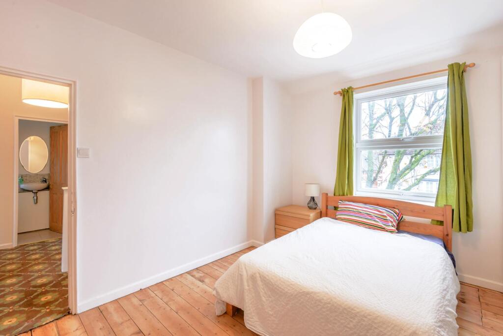 8402556-interior14-800.jpg