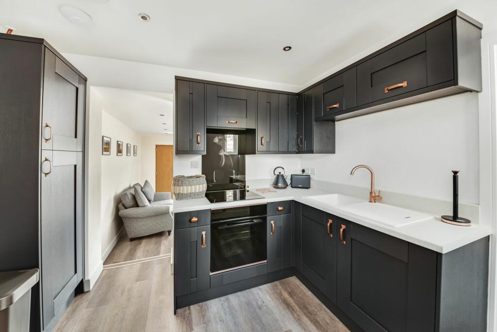 Cottage kitchen
