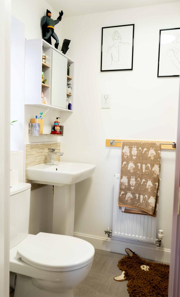 EN SUITE