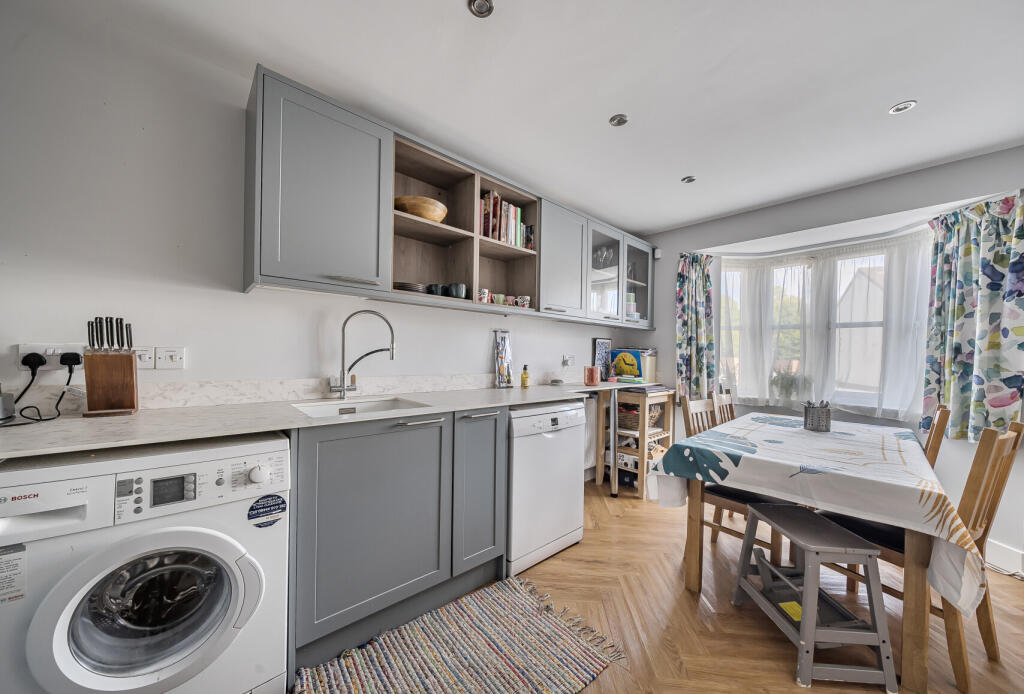 Kitchen/Dinning Room