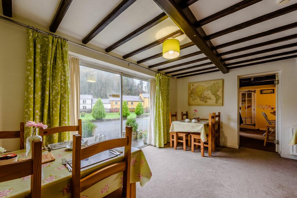 guest breakfast room