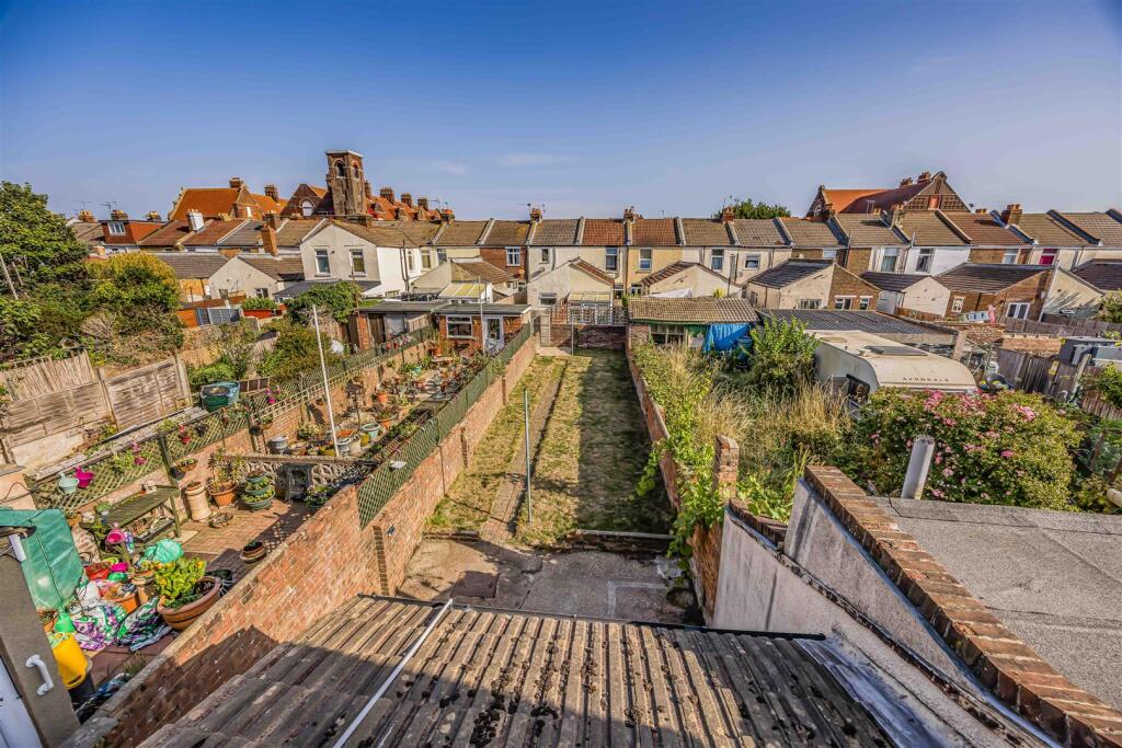 105 Powerscourt Road, Portsmouth-Small-PorticoMark