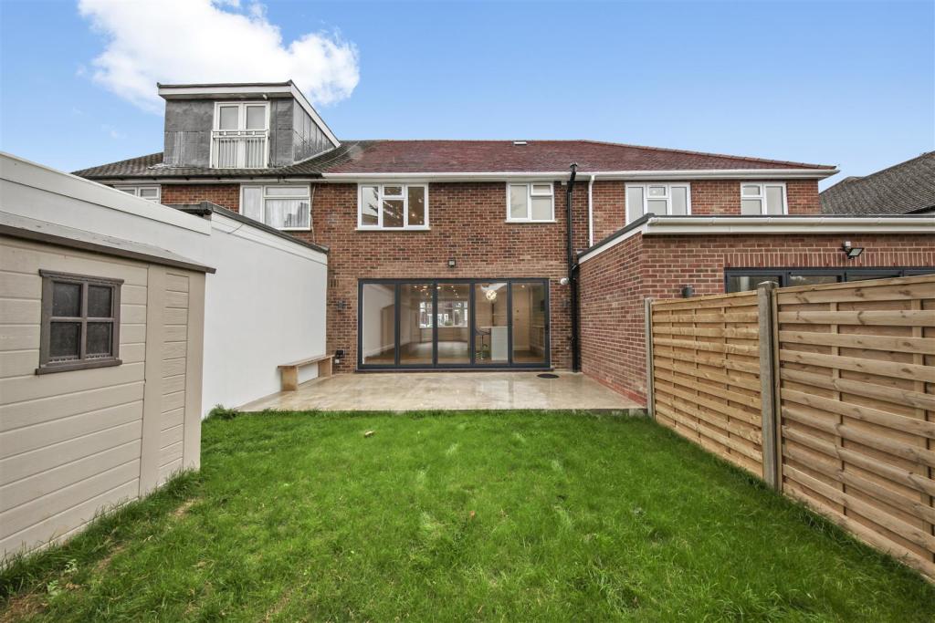 16 Priory Hill - Zt8YHKwB7KKH0koMK0UH.jpg
