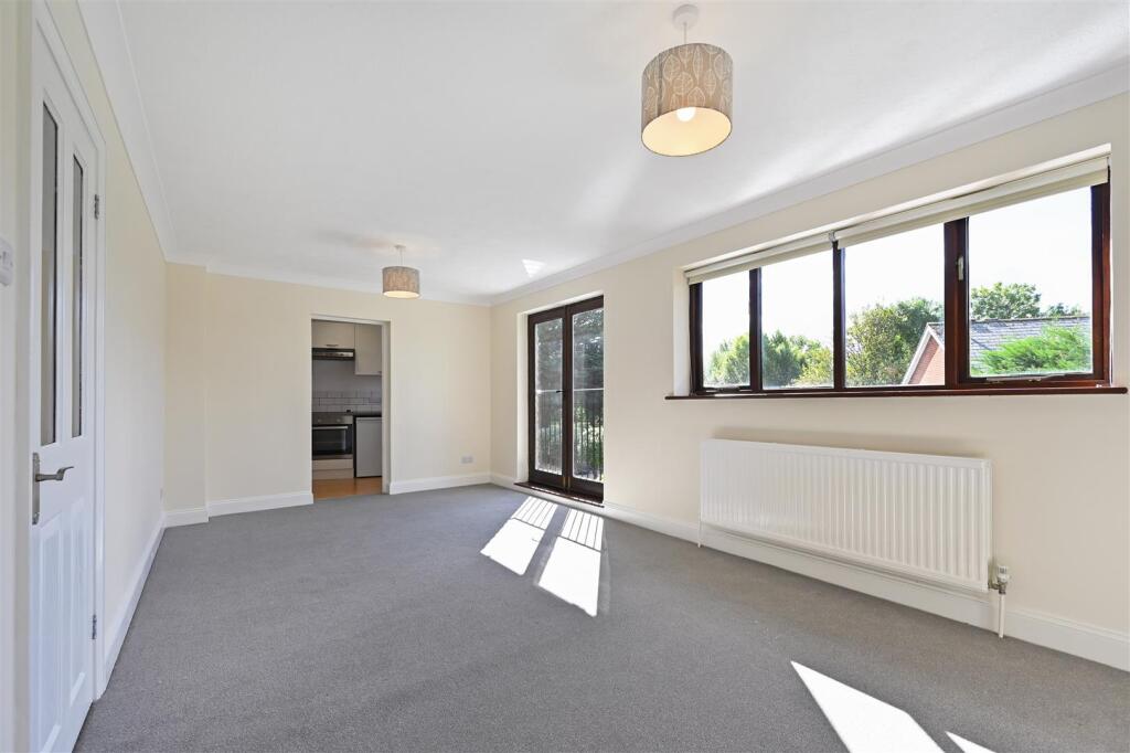 Sitting Room.jpg