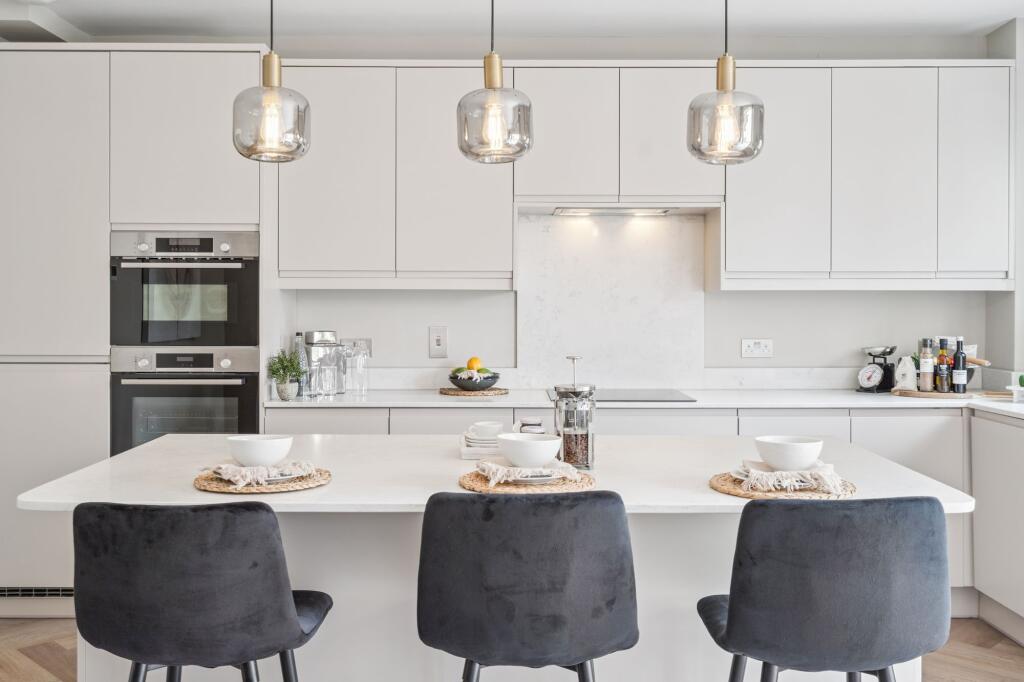 Kitchen_Dining (2)