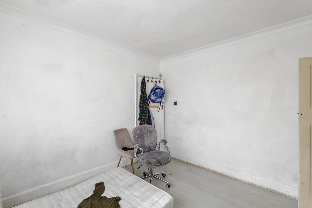 53 Hillborough Road, Luton LU1 5EY