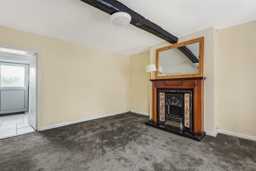 38 High Street, Paulerspury