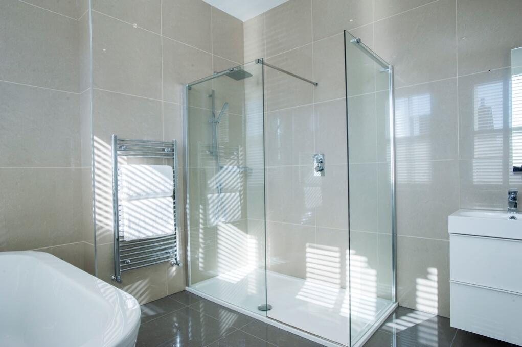 master ensuite