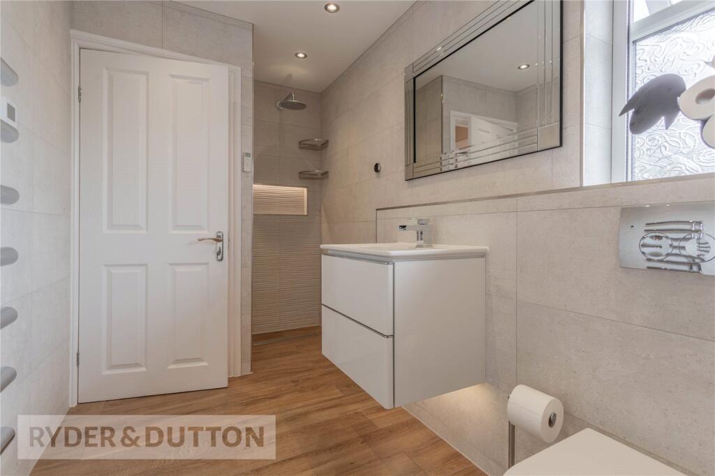 Open Wet-Room Shower