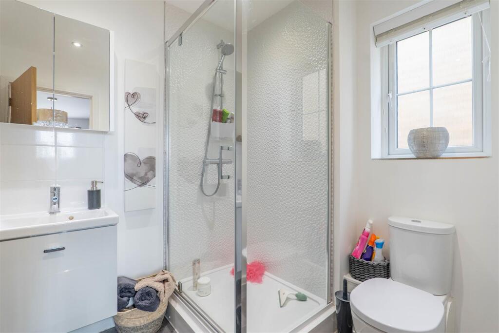 Master Bedroom Ensuite