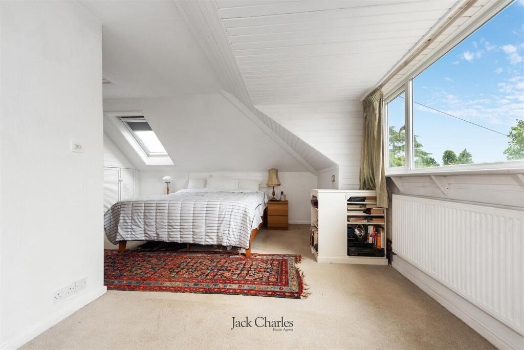 69 Cornwallis Avenue, TN10 4ET 015.jpg