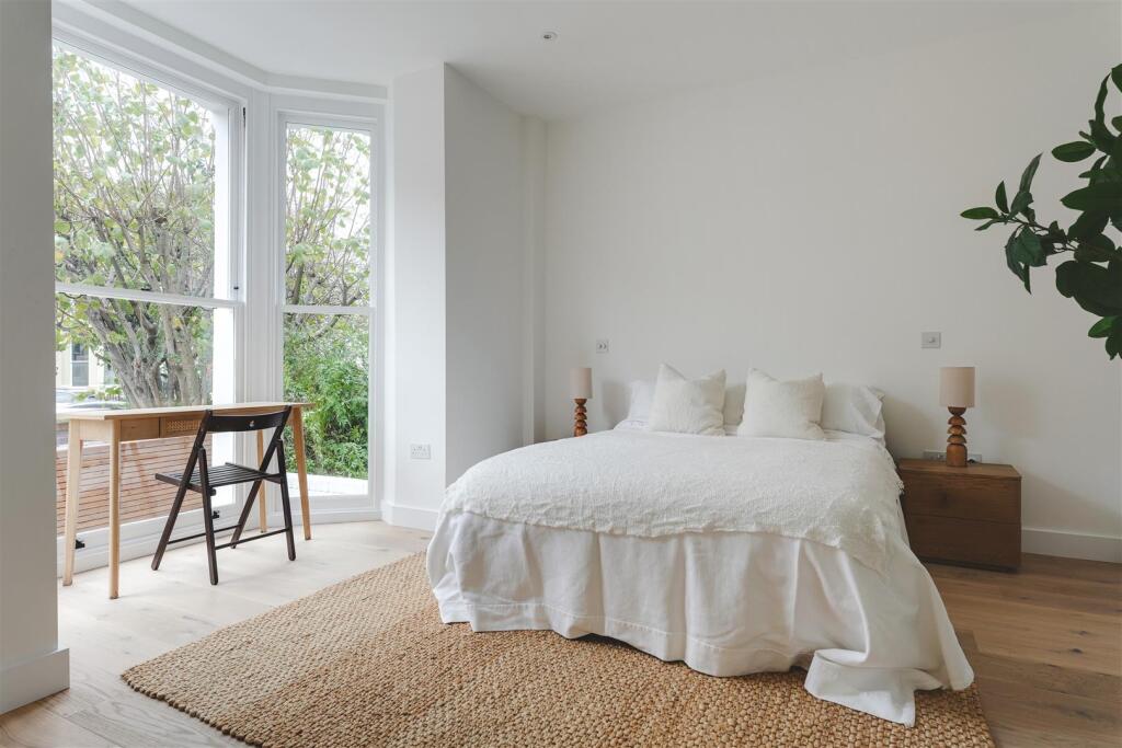 Clissold Close-11.jpg