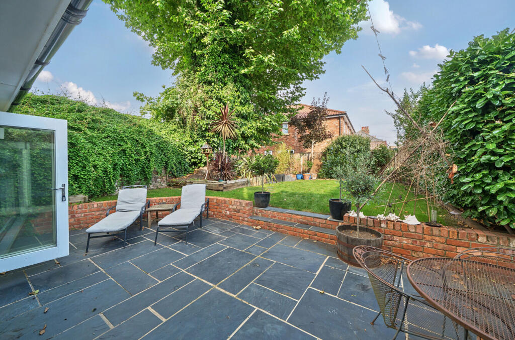 1329704-4-6889273...