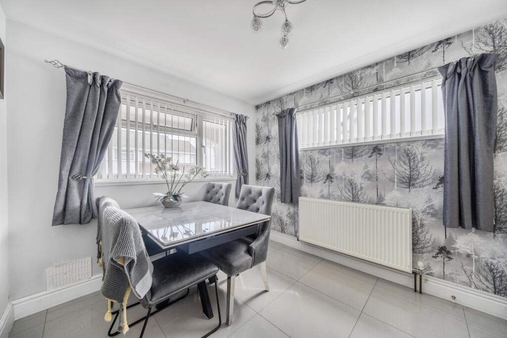 1330498-11-68820ce20c4a9