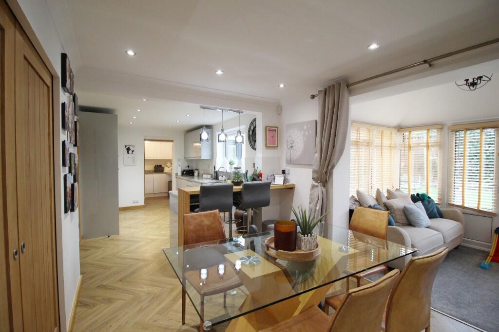 Kitchen Day Room