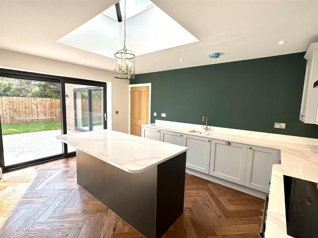 Contemporary Kitchen