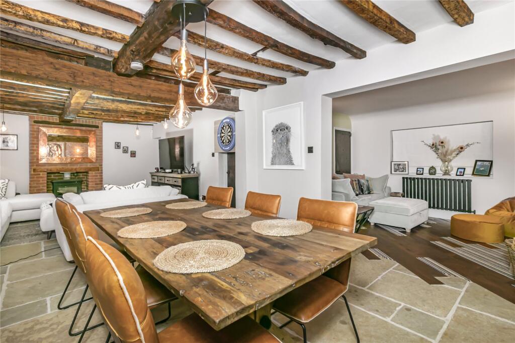 Sitting/Dining Room