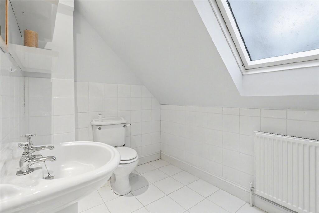 Top Floor Wc