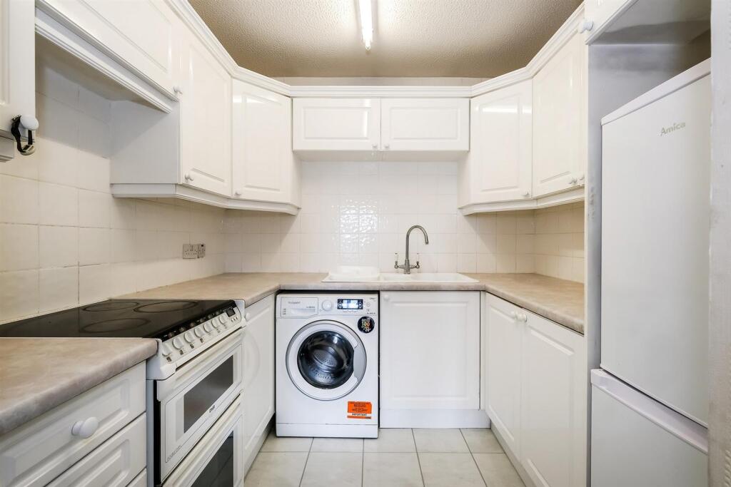 42 Ennerdale Ct-14_web.jpg
