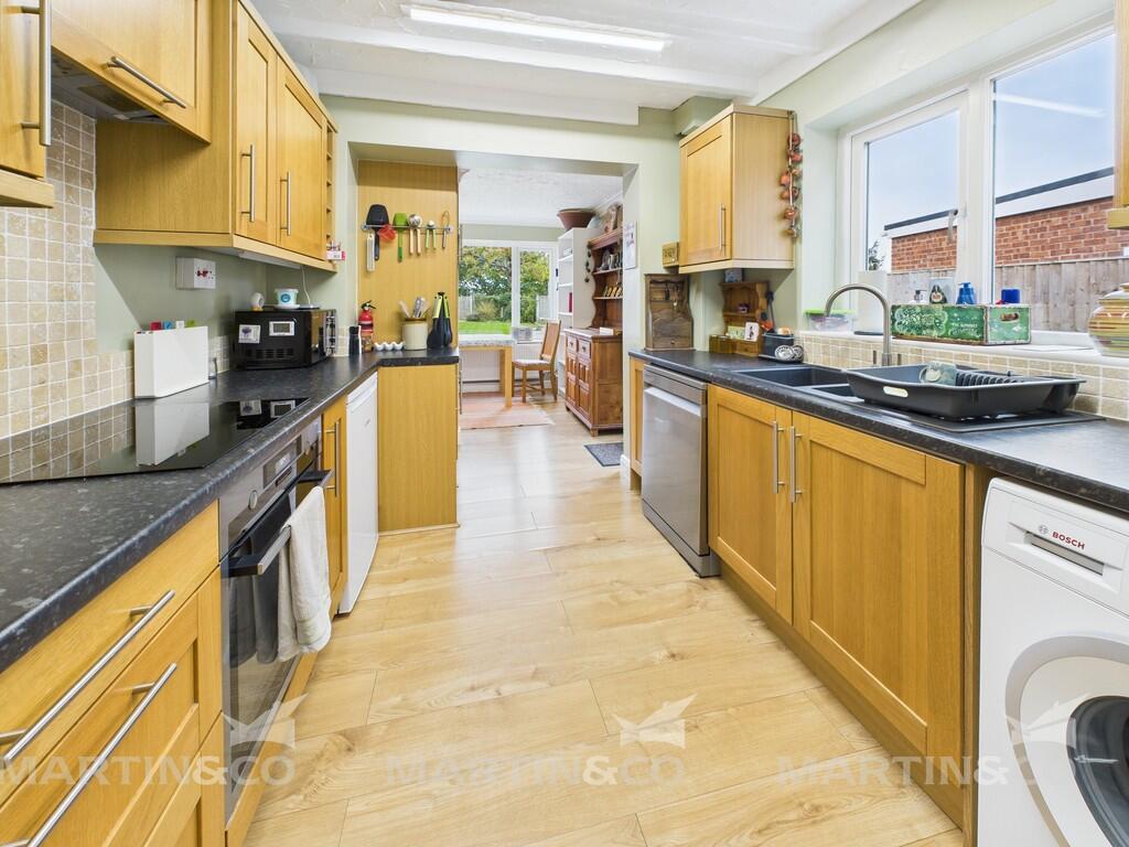 CAM02406G0-PR0522...