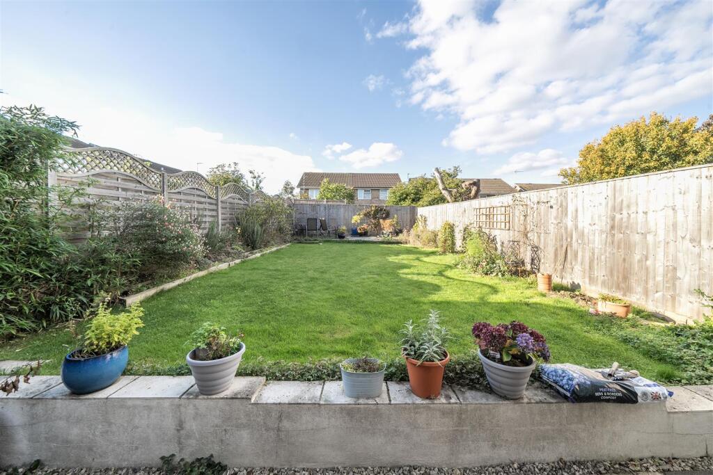 14 Oak Close, Towcester (21).jpg